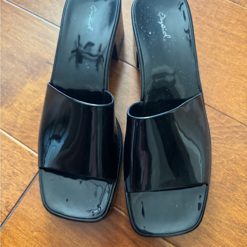 Black Women's Slide Sandals